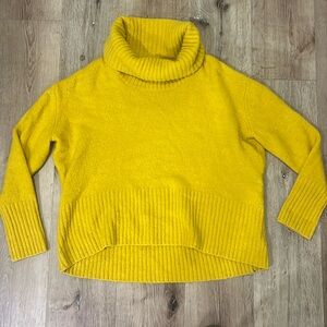 Rachel Zoe sweater small